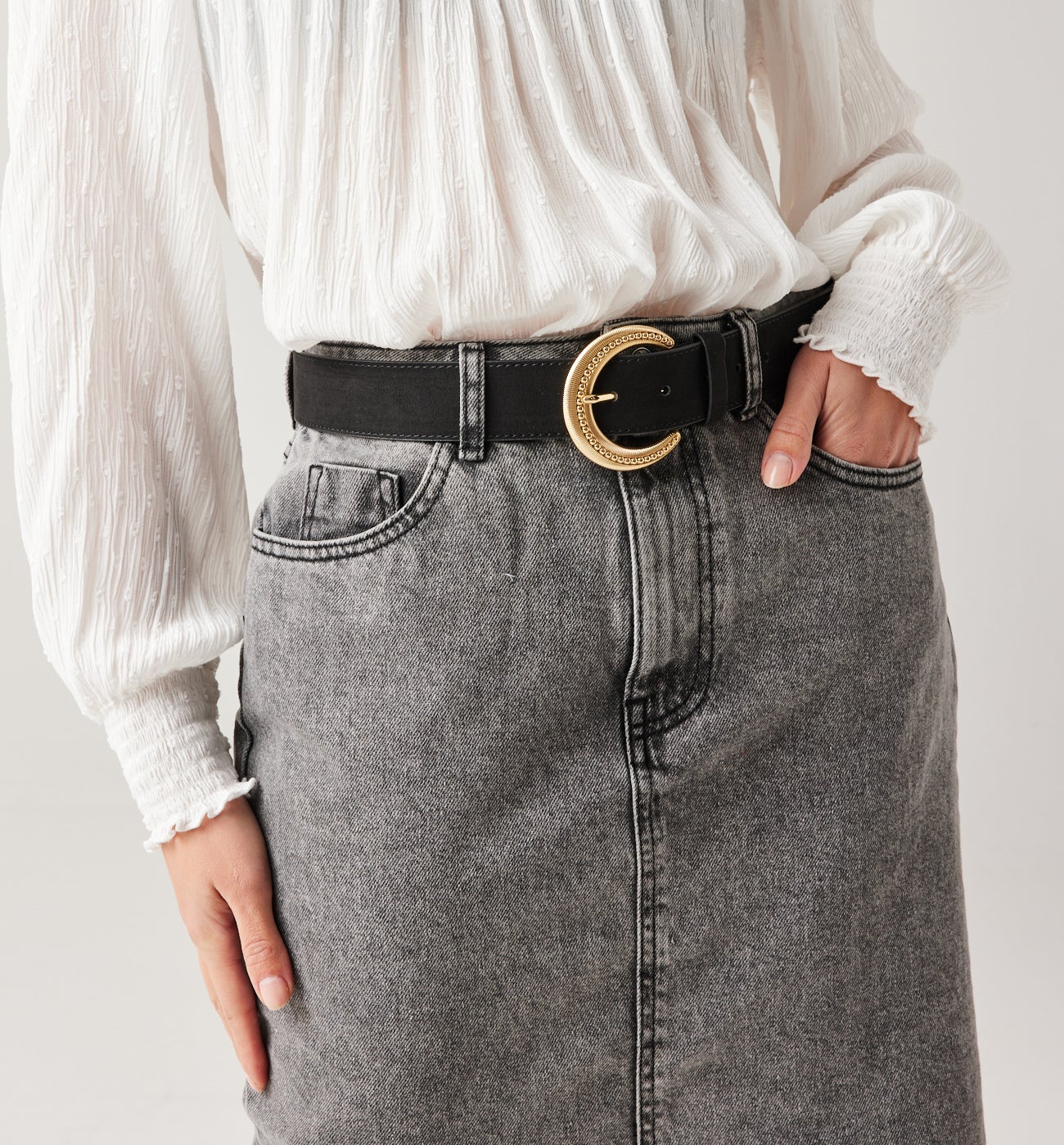 Art of Wearing Belt Buckle