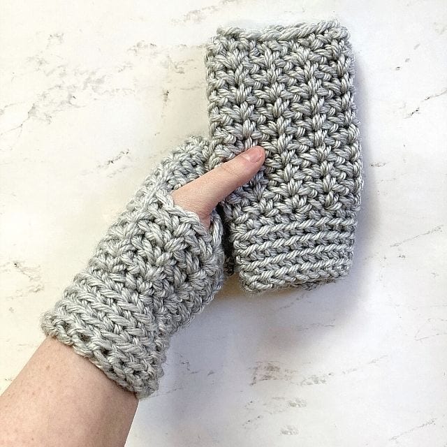 Crochet Pattern for Fingerless Gloves