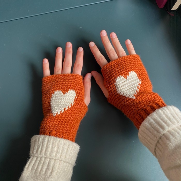 Crochet Pattern for Fingerless Gloves