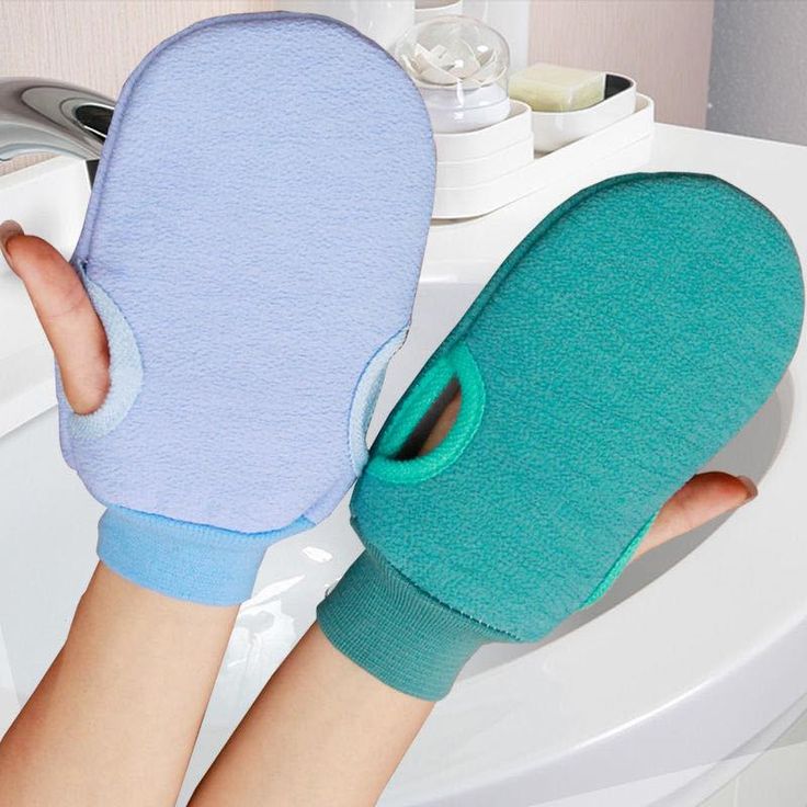 how to use exfoliating gloves